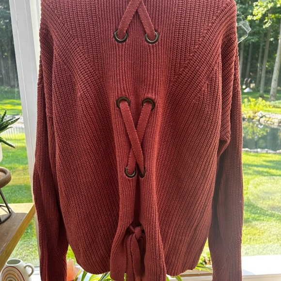 Lucky Brand Rust Cable Knit Sweater Grommet Detail with Tie On Back - Picture 5 of 5